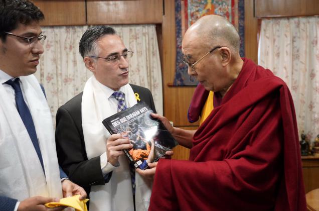 Ramon Tremosa visita el Dalai Lama a l'Himàlaia