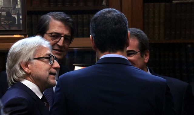 El president del govern espanyol, Pedro Sánchez, i el president de Foment del Treball, Josep Sànchez Llibre | ACN