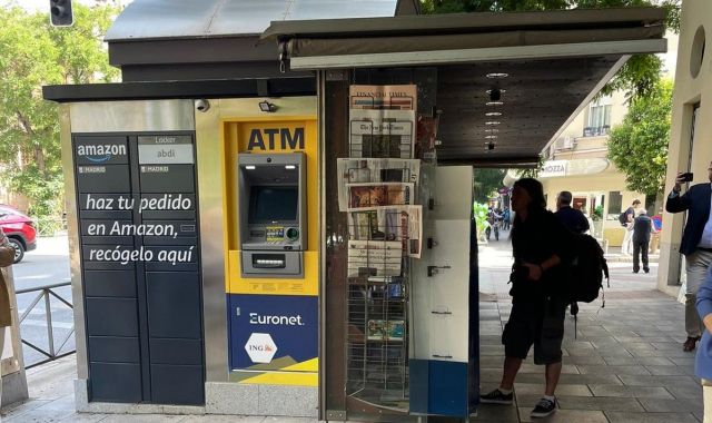 Primer cajero ATM instlado en un quiosco de Madrid | Cedida