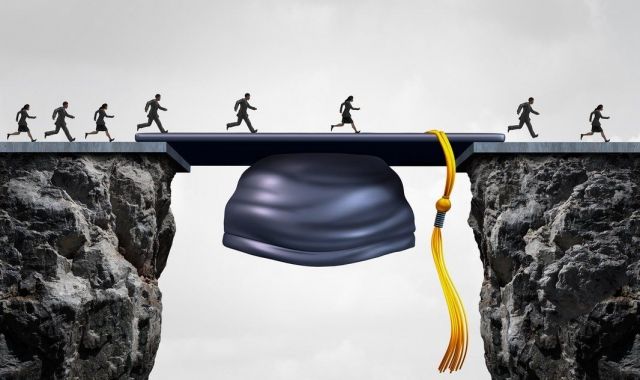 Espanya es troba en el Top 10 de països amb més doctorats Espanya es troba en el Top 10 de països amb més doctorats