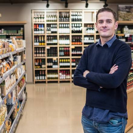 Silvio Elias is the head of Veritas, defined as the place to find "real food" . Silvio Elias is the head of Veritas, defined as the place to find "real food" .