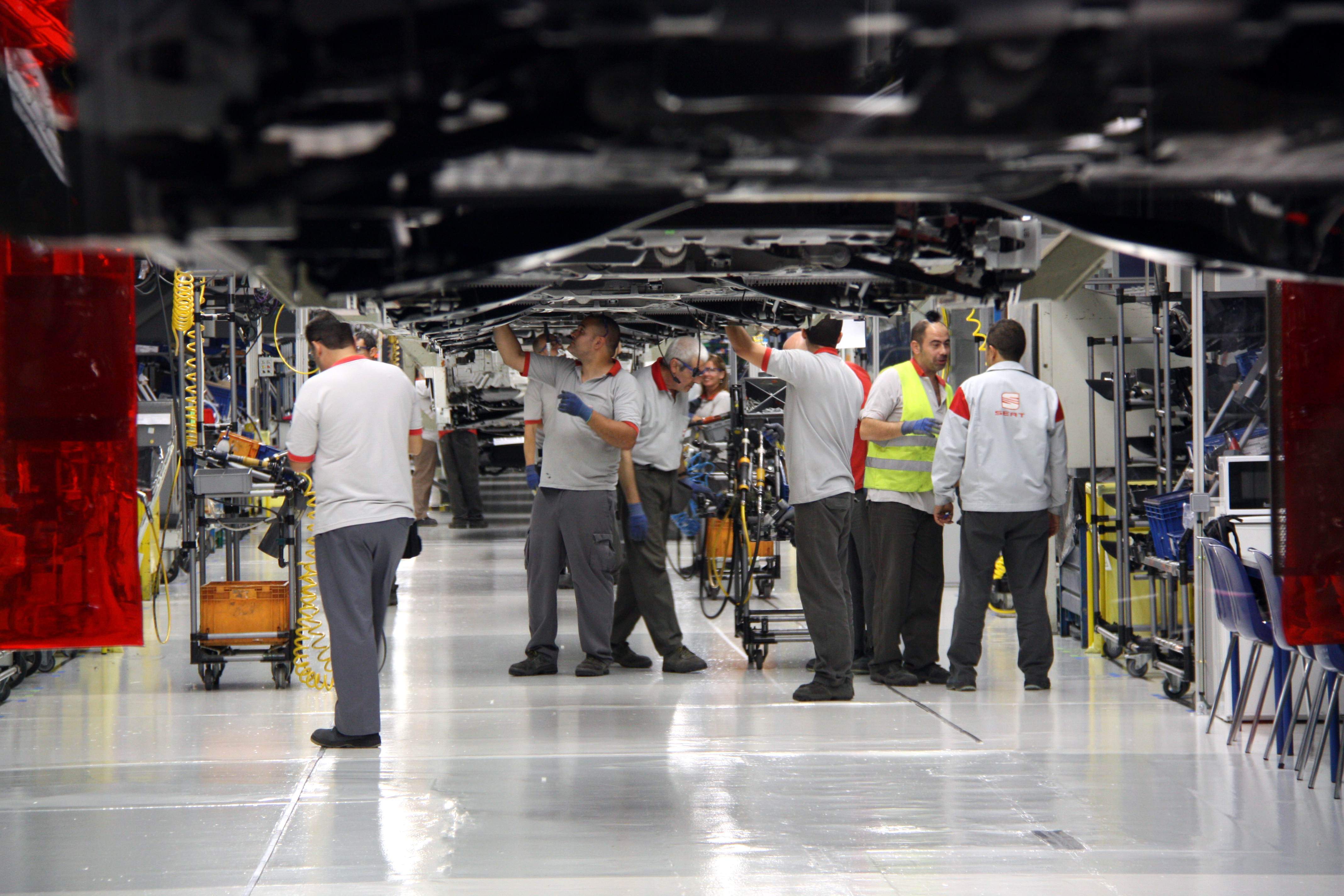 Treballadors de Seat a la planta de Martorell