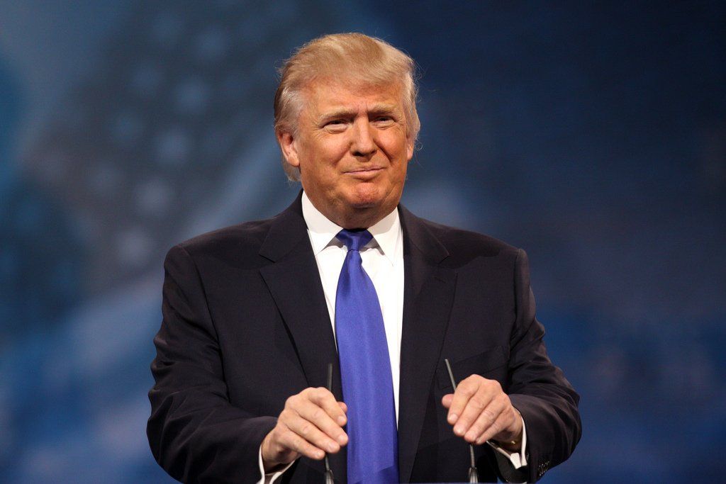 Aquesta cara se li està quedant a Donald Trump, enxampat en una contradicció Aquesta cara se li està quedant a Donald Trump, enxampat en una contradicció