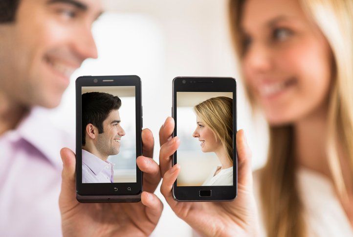 Las relaciones en Internet no son ni mejores ni peores, simplemente diferentes Las relaciones en Internet no son ni mejores ni peores, simplemente diferentes