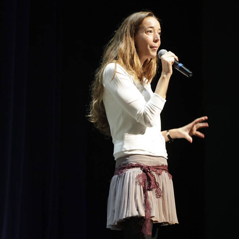 Carlota Pi, ofundadora d'HolaLuz, durant la seva intervenció Carlota Pi, ofundadora d'HolaLuz, durant la seva intervenció