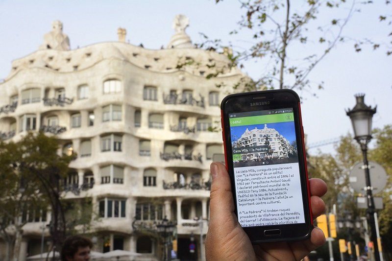 La nueva aplicación BCN Rocks da información sobre la Pedrera de Barcelona La nueva aplicación BCN Rocks da información sobre la Pedrera de Barcelona