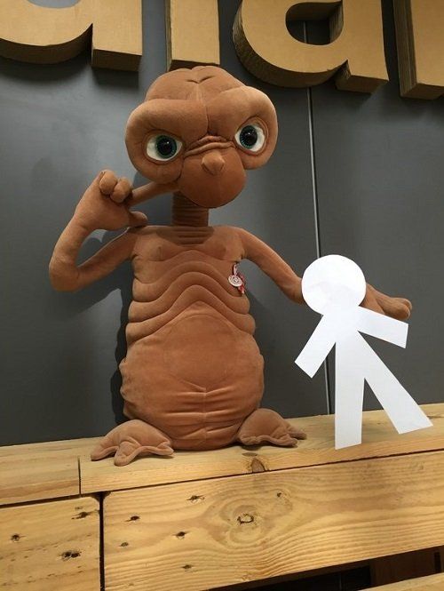Con esta imagen premia Ulabox los que quieran contratar su nuevo "Yesterday Delivery" Con esta imagen premia Ulabox los que quieran contratar su nuevo "Yesterday Delivery"