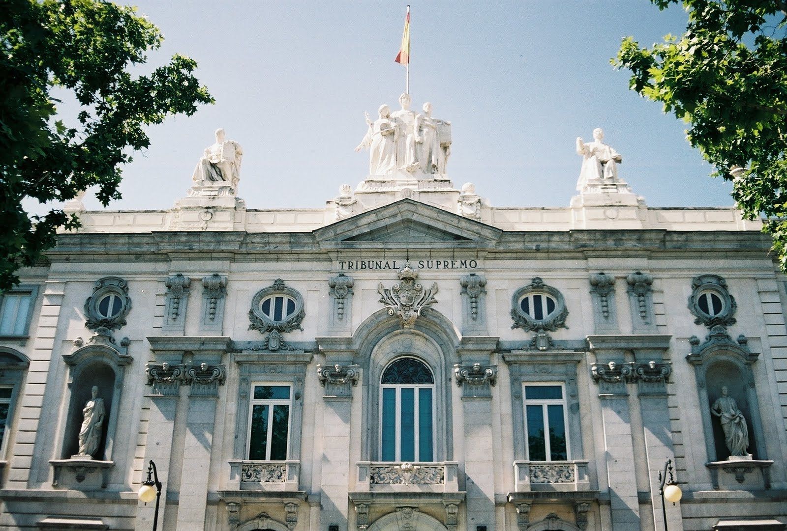 El Tribunal Supremo declara nula una medida de reducción salarial para entender que la empujada ha vulnerado el derecho de huelga