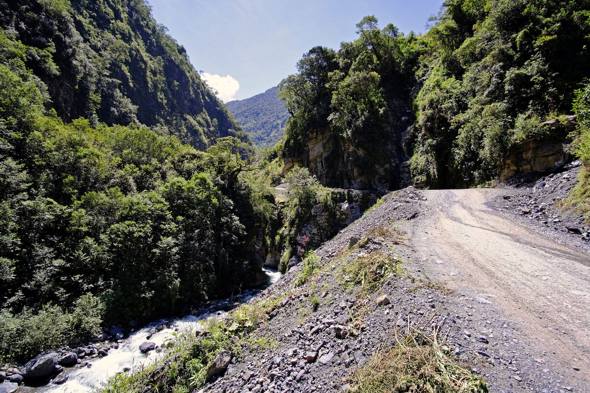 The "road of death" in Bolivia is to be improved by the Catalan company after it won the tender The "road of death" in Bolivia is to be improved by the Catalan company after it won the tender