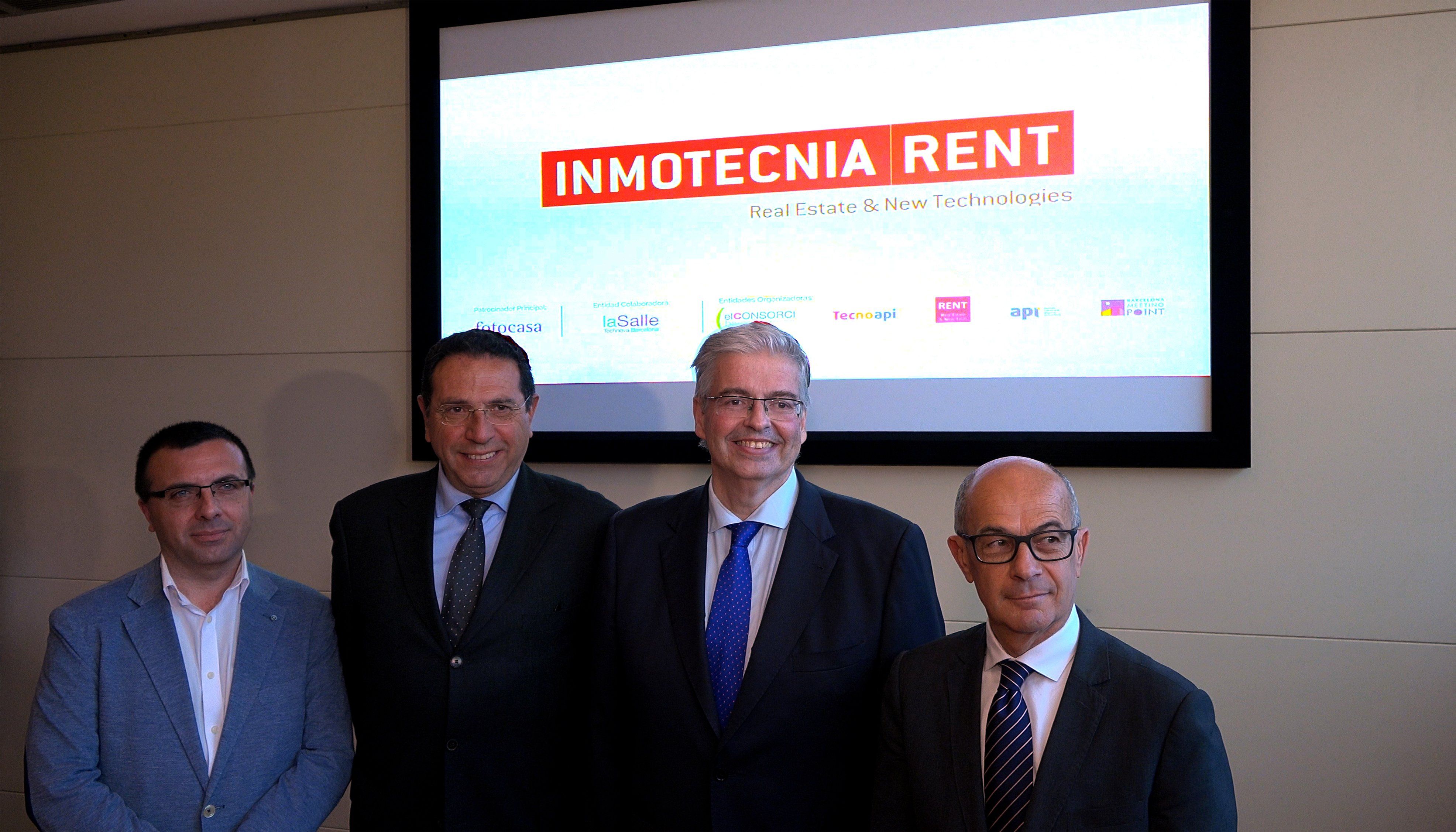Josep Jorge, director del #Proptech Startup Corner de La Salle Technova, Joan Ollé, president del col·lectiu API i Jordi Cornet, delegat especial de l'Estat en el Consorci de la Zona Franca Josep Jorge, director del #Proptech Startup Corner de La Salle Technova, Joan Ollé, president del col·lectiu API i Jordi Cornet, delegat especial de l'Estat en el Consorci de la Zona Franca