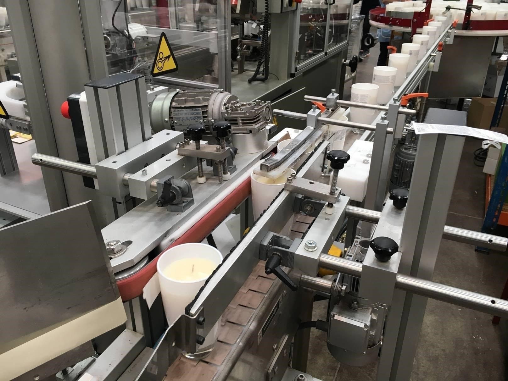 L'interior de la fàbrica de Ceres Roura