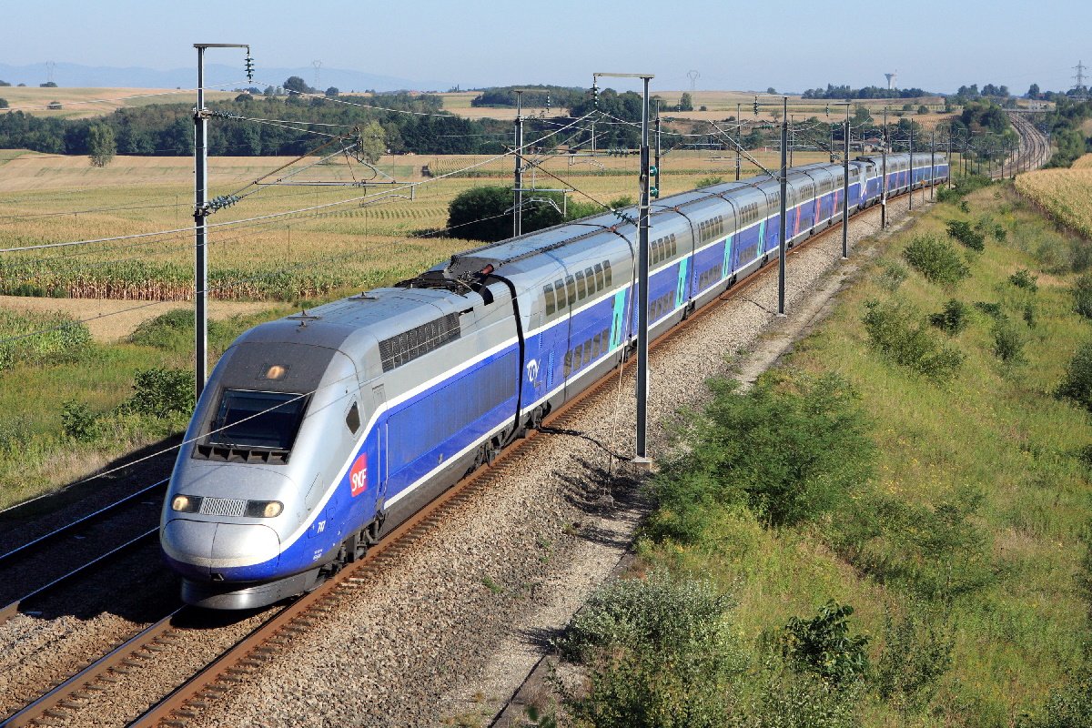 Imatge d'un tren d'alta velocitat francès Imatge d'un tren d'alta velocitat francès