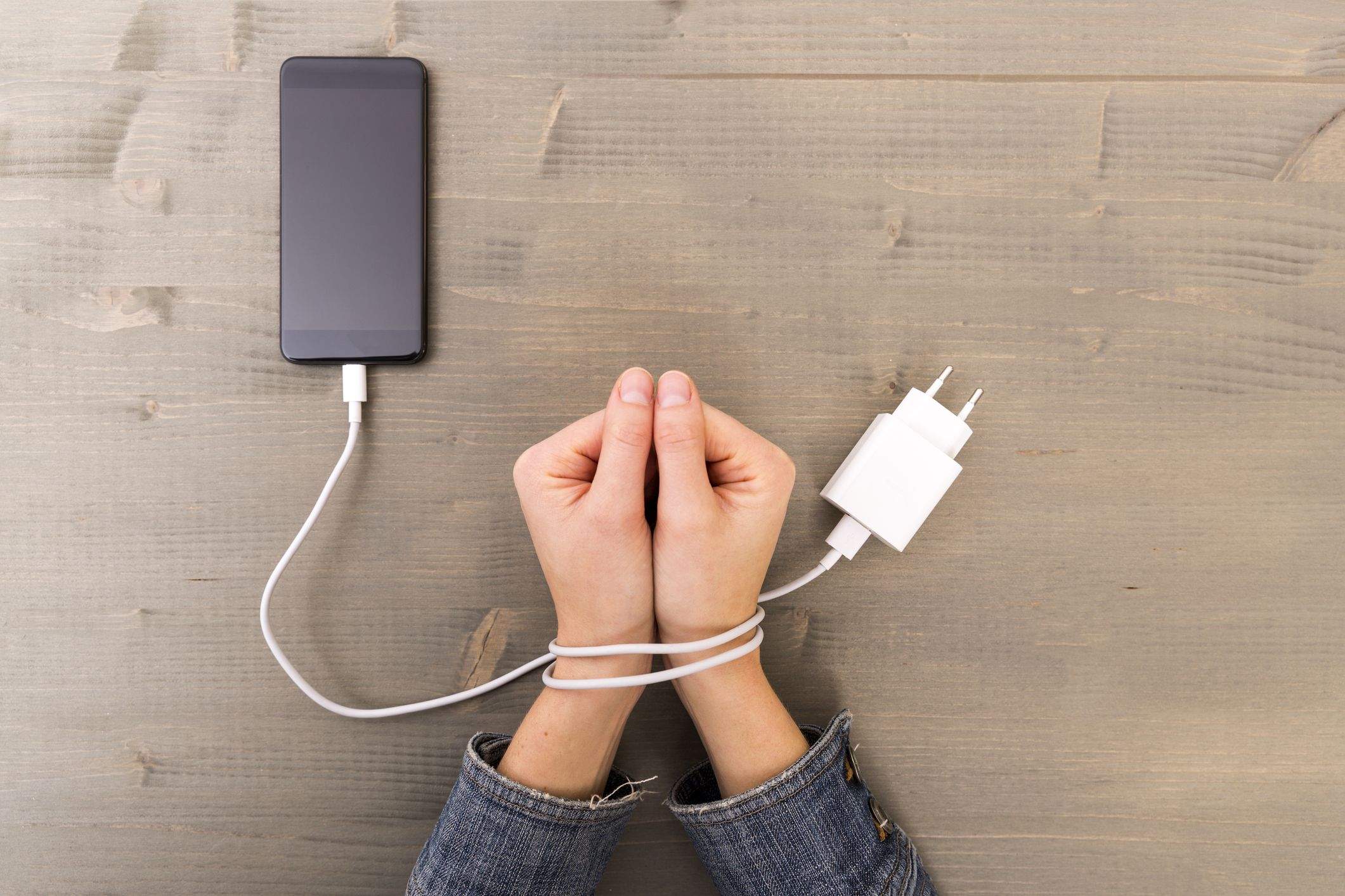 Addicció al mòbil. | iStock