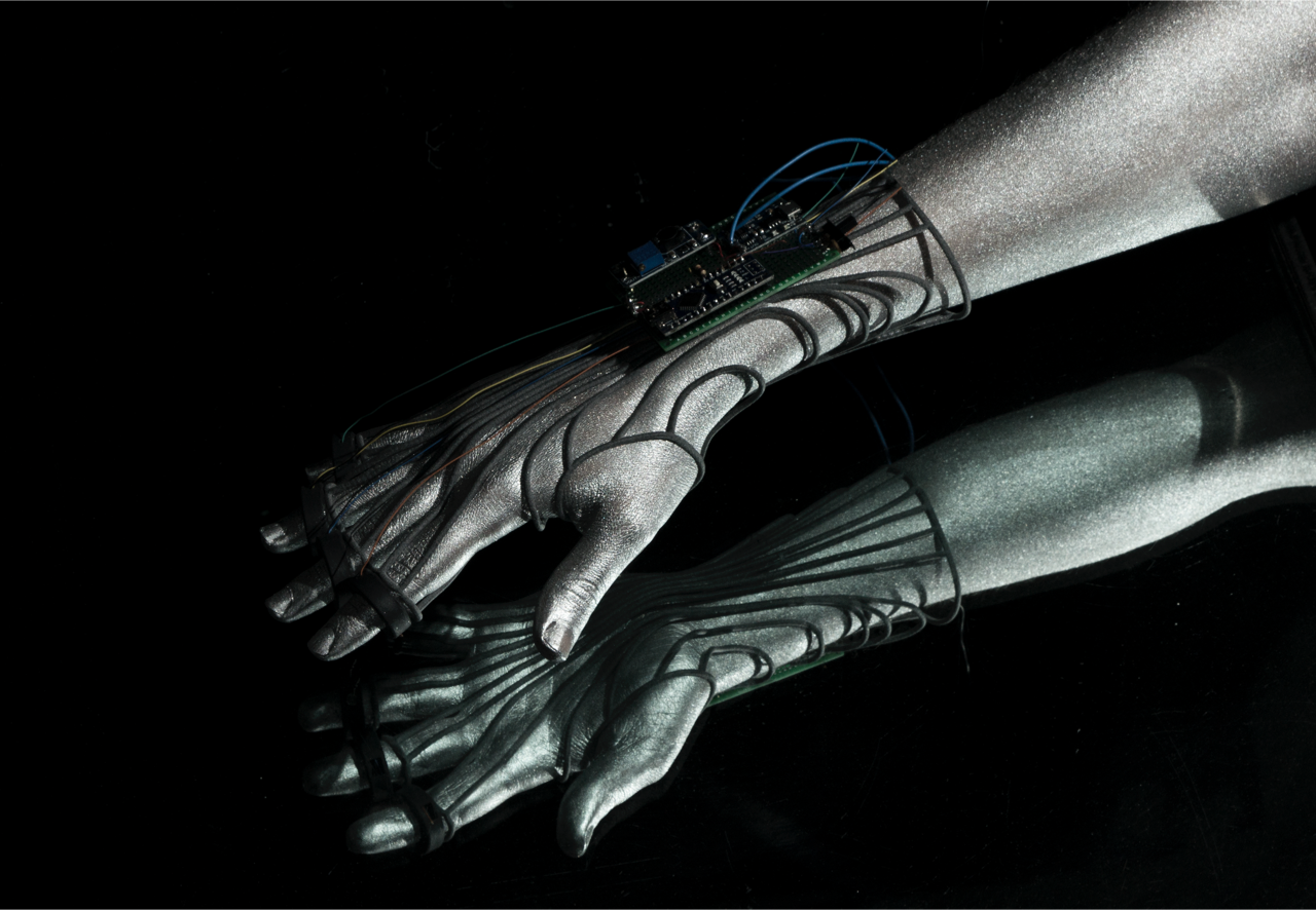 'The cyborg hand' de Judith Parés, finalista del Reshape 2018 'The cyborg hand' de Judith Parés, finalista del Reshape 2018