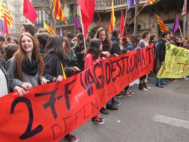 Estudiants i professors universitaris faran vaga el 29 de novembre per reclamar millores en el finanament de l'educació pública Estudiants i professors universitaris faran vaga el 29 de novembre per reclamar millores en el finanament de l'educació pública