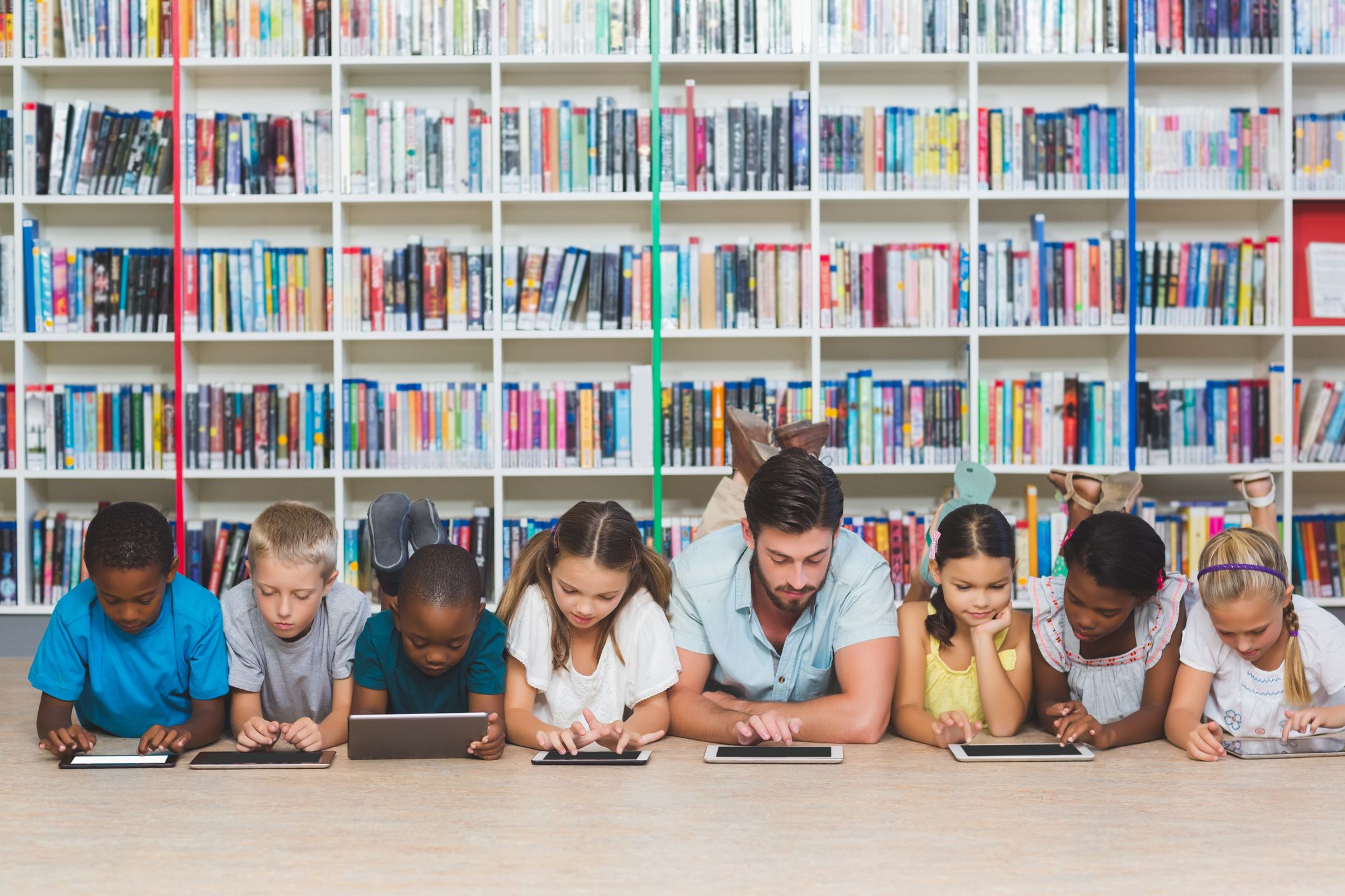 Los nativos digitales sonidón la generació nacida després de 1995 | iStock Los nativos digitales sonidón la generació nacida després de 1995 | iStock