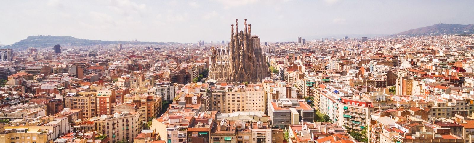 El 2018 confirma que Barcelona eÌs un pol d'atraccioÌ per a moltes empreses estrangeres | iStock