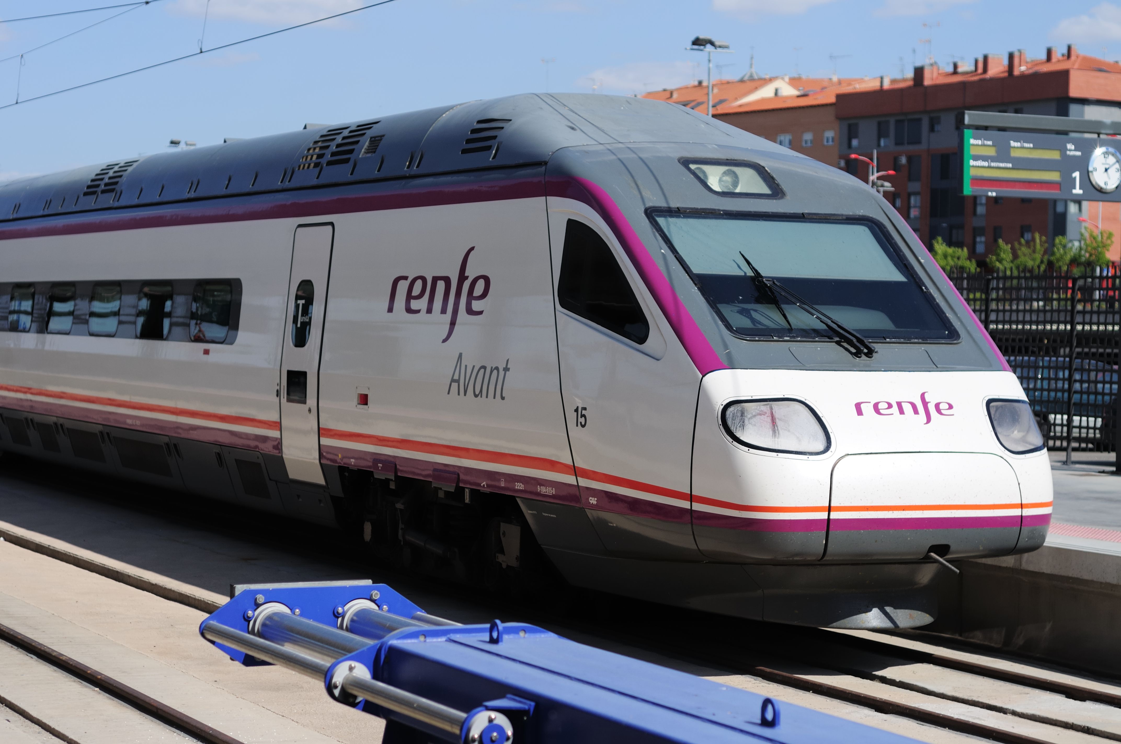 La Targeta Plus 10-45 de l'Avant costarà 120,3 euros per al trajecte Barcelona-Tarragona | iStock La Targeta Plus 10-45 de l'Avant costarà 120,3 euros per al trajecte Barcelona-Tarragona | iStock