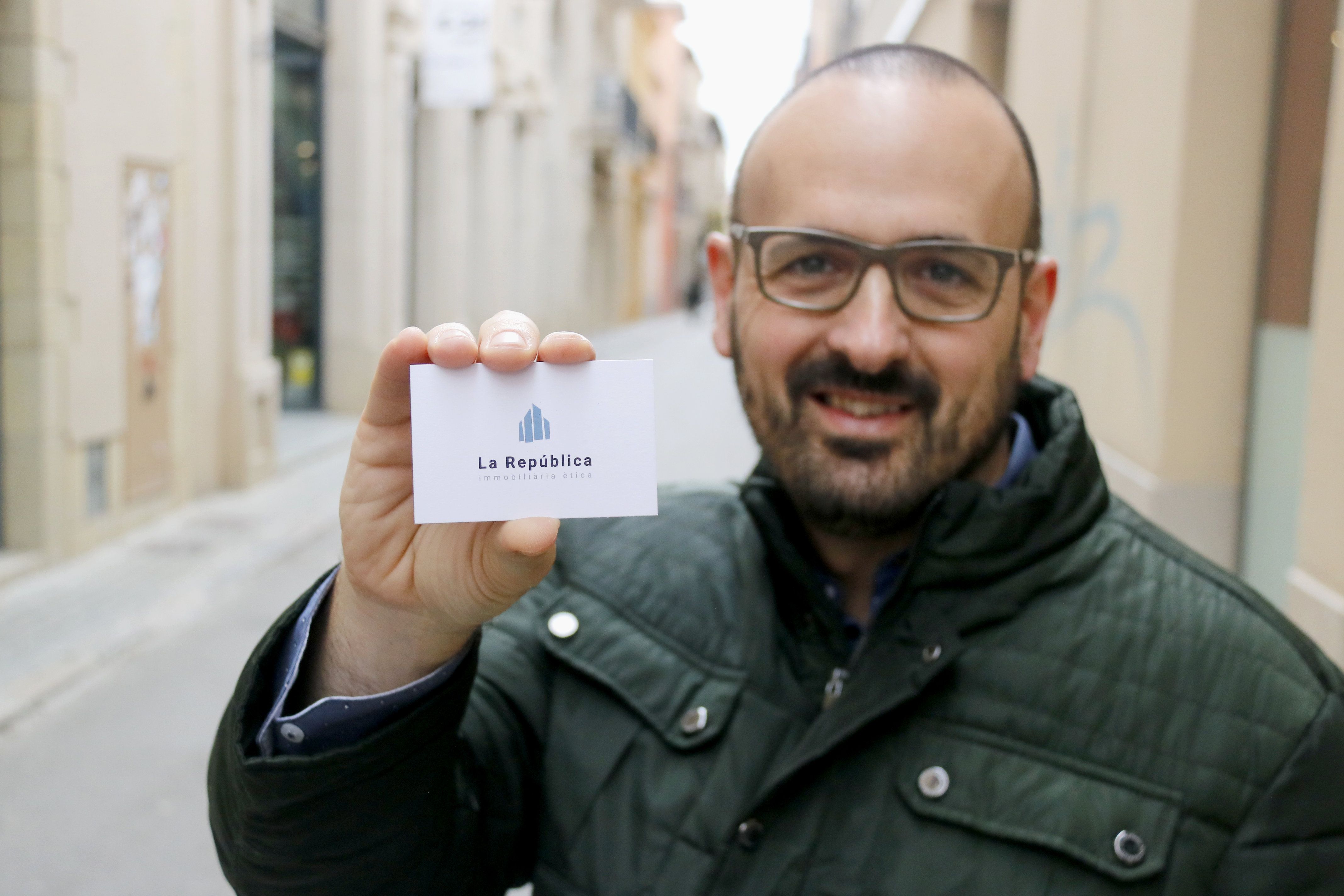 L'impulsor de la La República, Adam Roca, la immobiliària "ètica" i "independentista" L'impulsor de la La República, Adam Roca, la immobiliària "ètica" i "independentista"