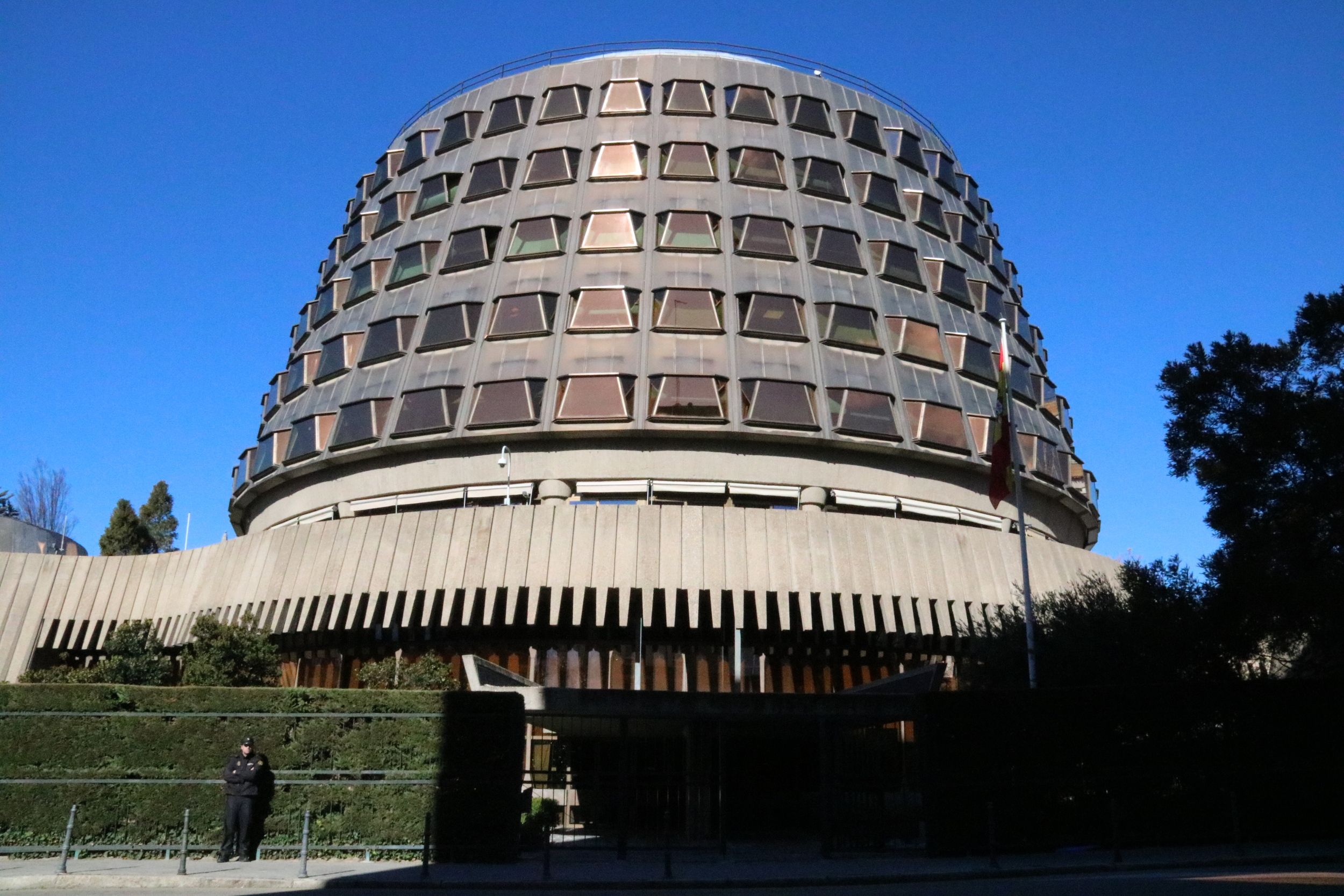 La sentència del TC declara inconstitucionals i anul·la des de l'article 51 fins al 68 de la Llei del Parlament 5/2017 | ACN