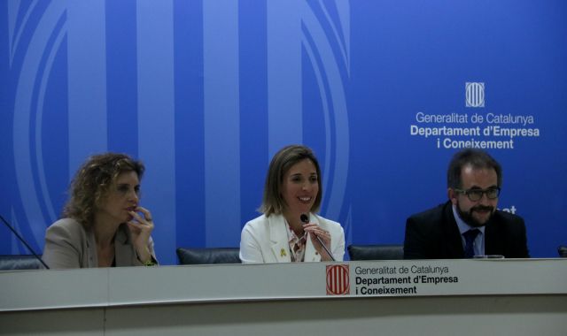 Marta Felipc, Àngels Chacón i Raül Rabionet, a la Conselleria d'Empresa i Coneixement | ACN