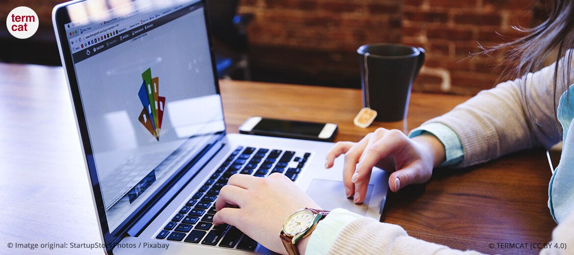 Un consumidor proactiu és aquell que esdevé alhora productor d’allò que consumeix | Termcat Un consumidor proactiu és aquell que esdevé alhora productor d’allò que consumeix | Termcat