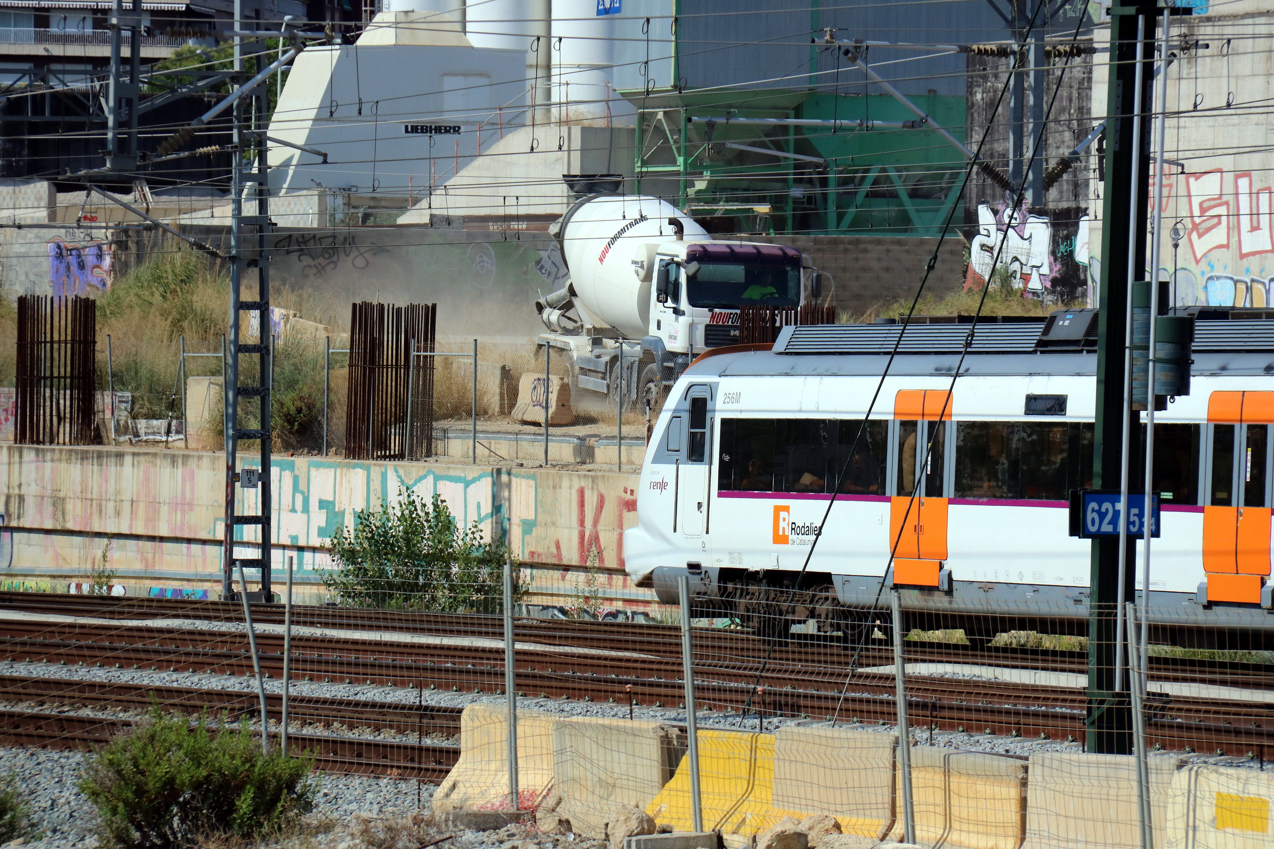 Durante las horas de parada, només circularán 4 de cada 10 trenes | ACN