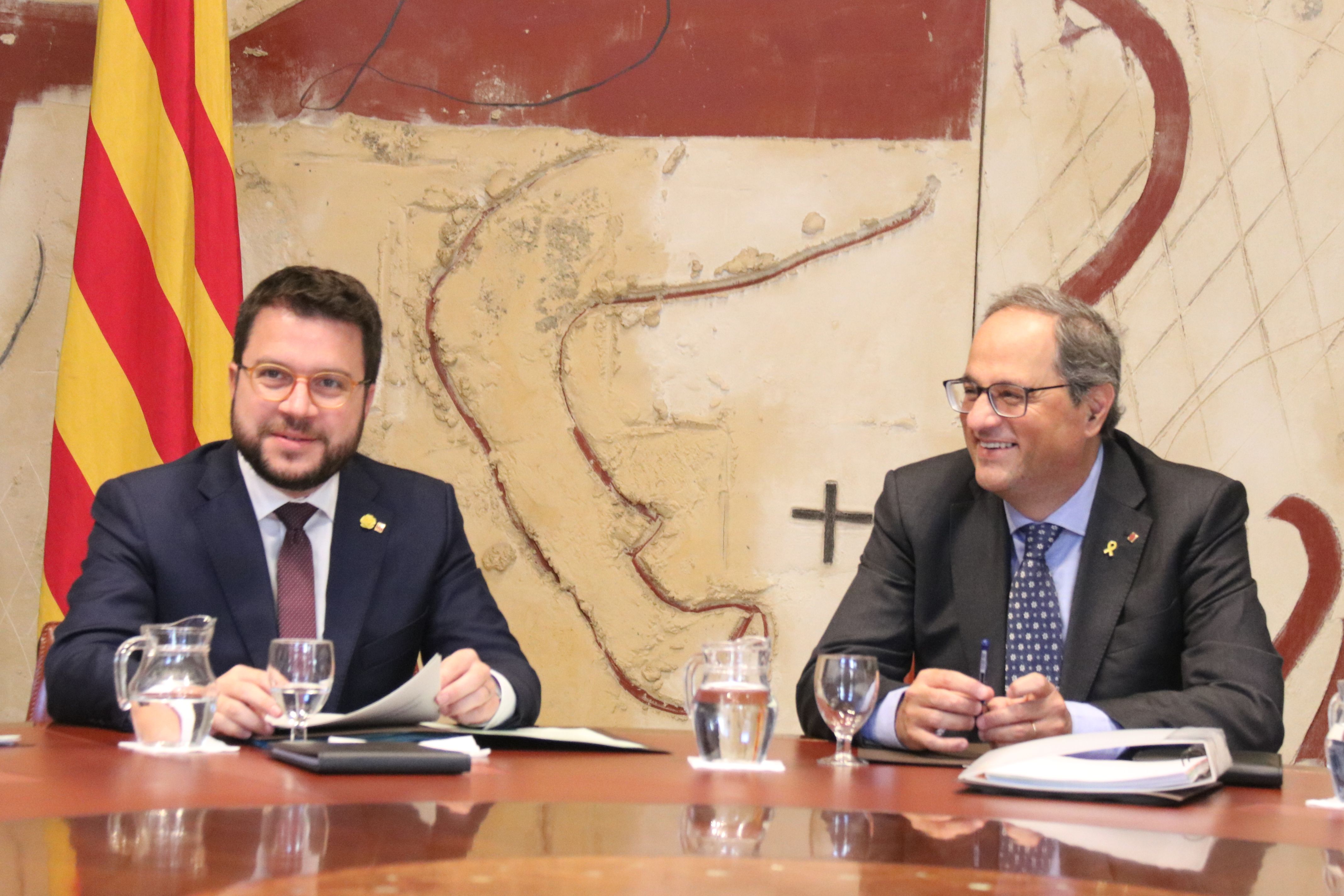 El vicepresidente Pere Aragonés y el presidente Quim Tuesta durante la reunión del Consejo Ejecutivo | ACN El vicepresidente Pere Aragonés y el presidente Quim Tuesta durante la reunión del Consejo Ejecutivo | ACN