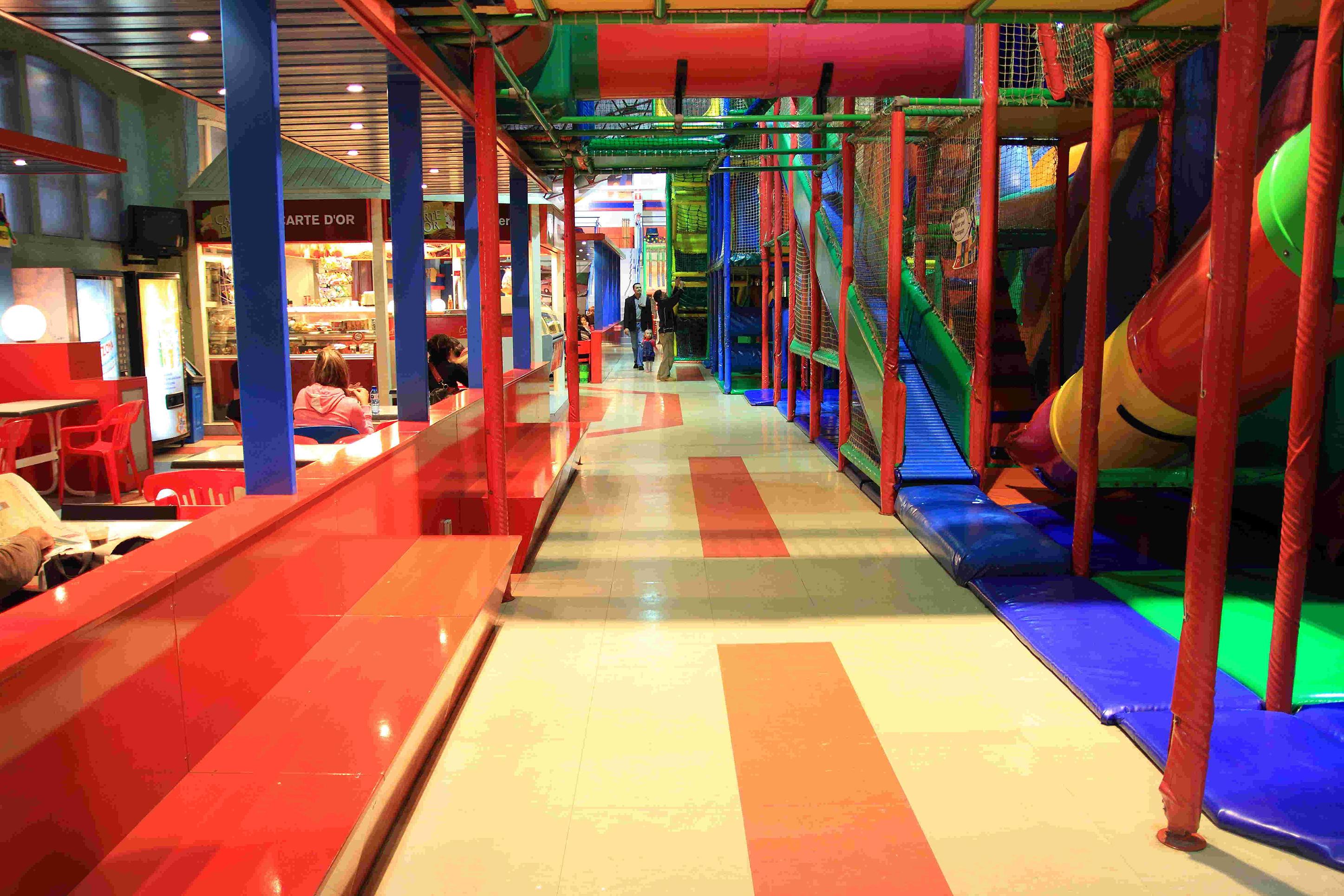 Interior del Happy Parc de Sants / HP Interior del Happy Parc de Sants / HP