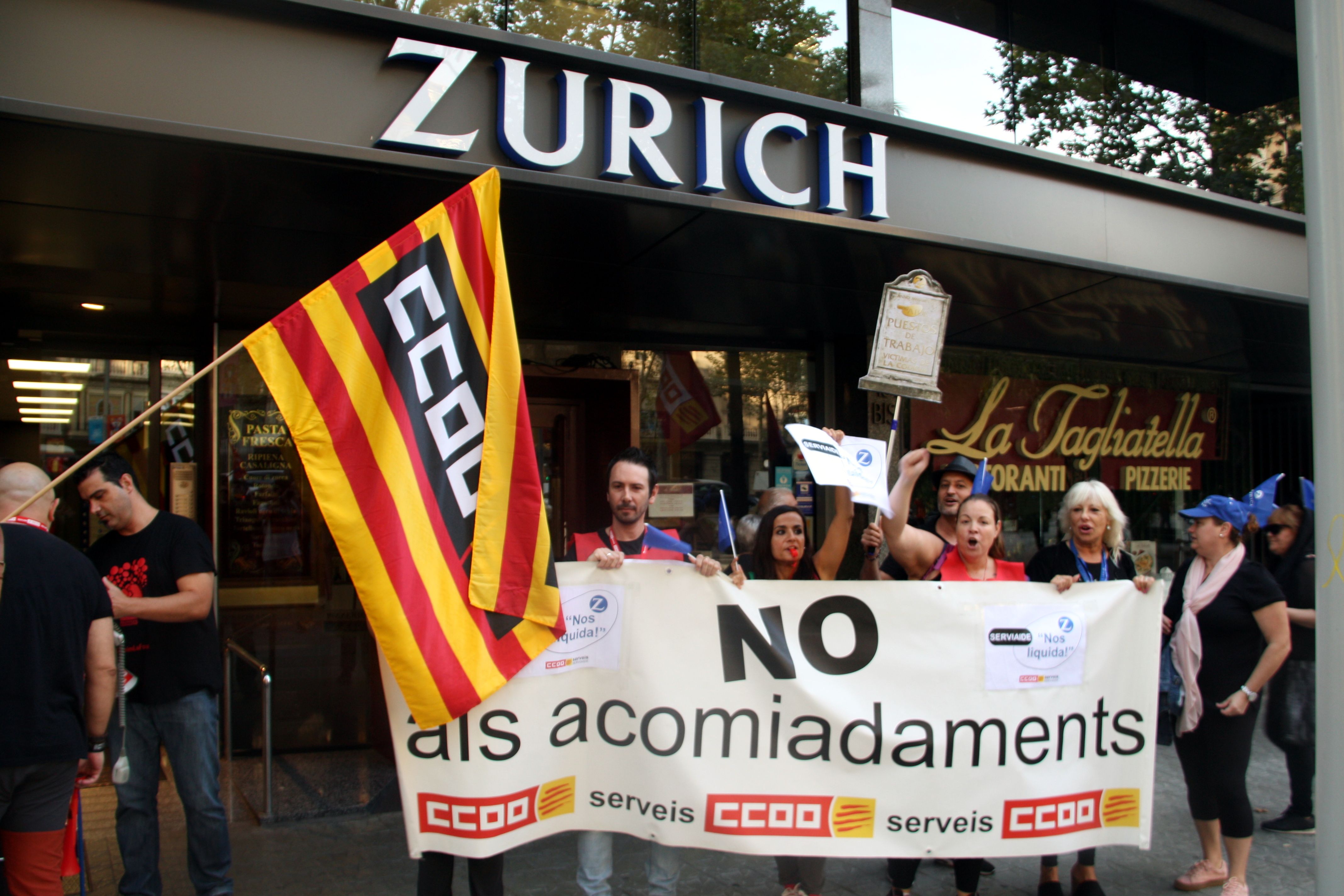 La concentración convocada por CCOO por el caso ServiAide | ACN