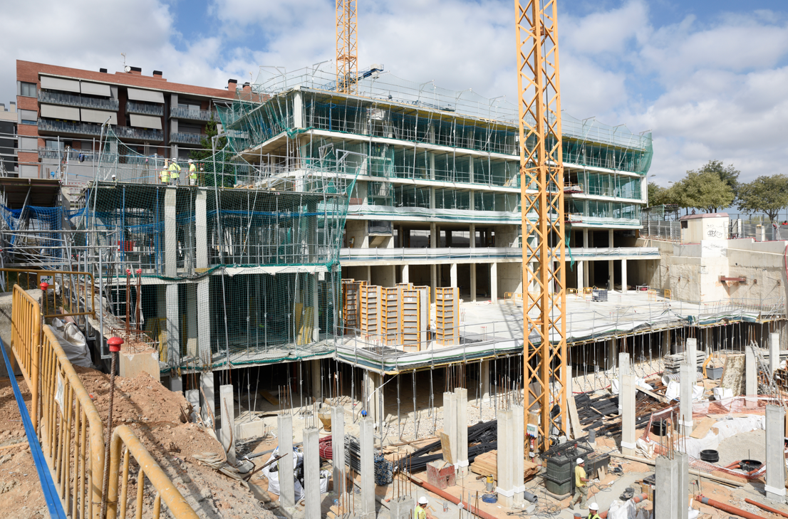 Una promoció d'habitatges en construcció a l'Àrea Metropolitana (Sant Cugat del Vallès) | Bernat Millet