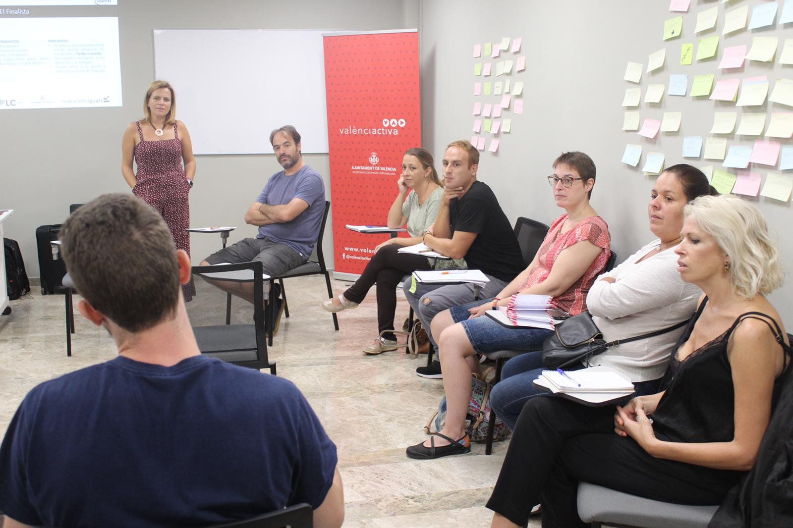 Una de las sesiones del programa de Valencia Activa | Cedida Una de las sesiones del programa de Valencia Activa | Cedida