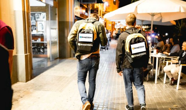 Dos 'hikers' de la startup BrandHiking | Cedida