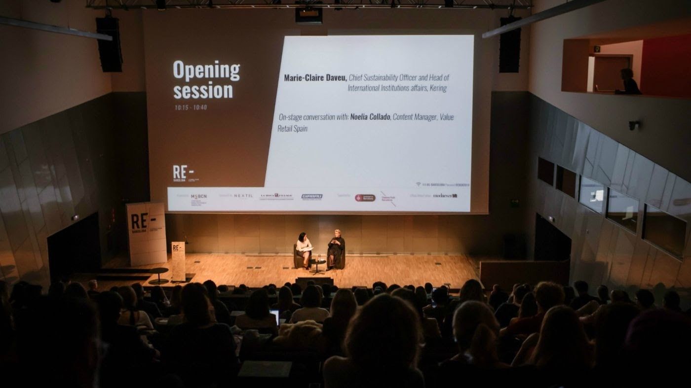 Conferencia durante el Re-Barcelona Sustainable Fashion Global Event | Re-Barcelona Conferencia durante el Re-Barcelona Sustainable Fashion Global Event | Re-Barcelona