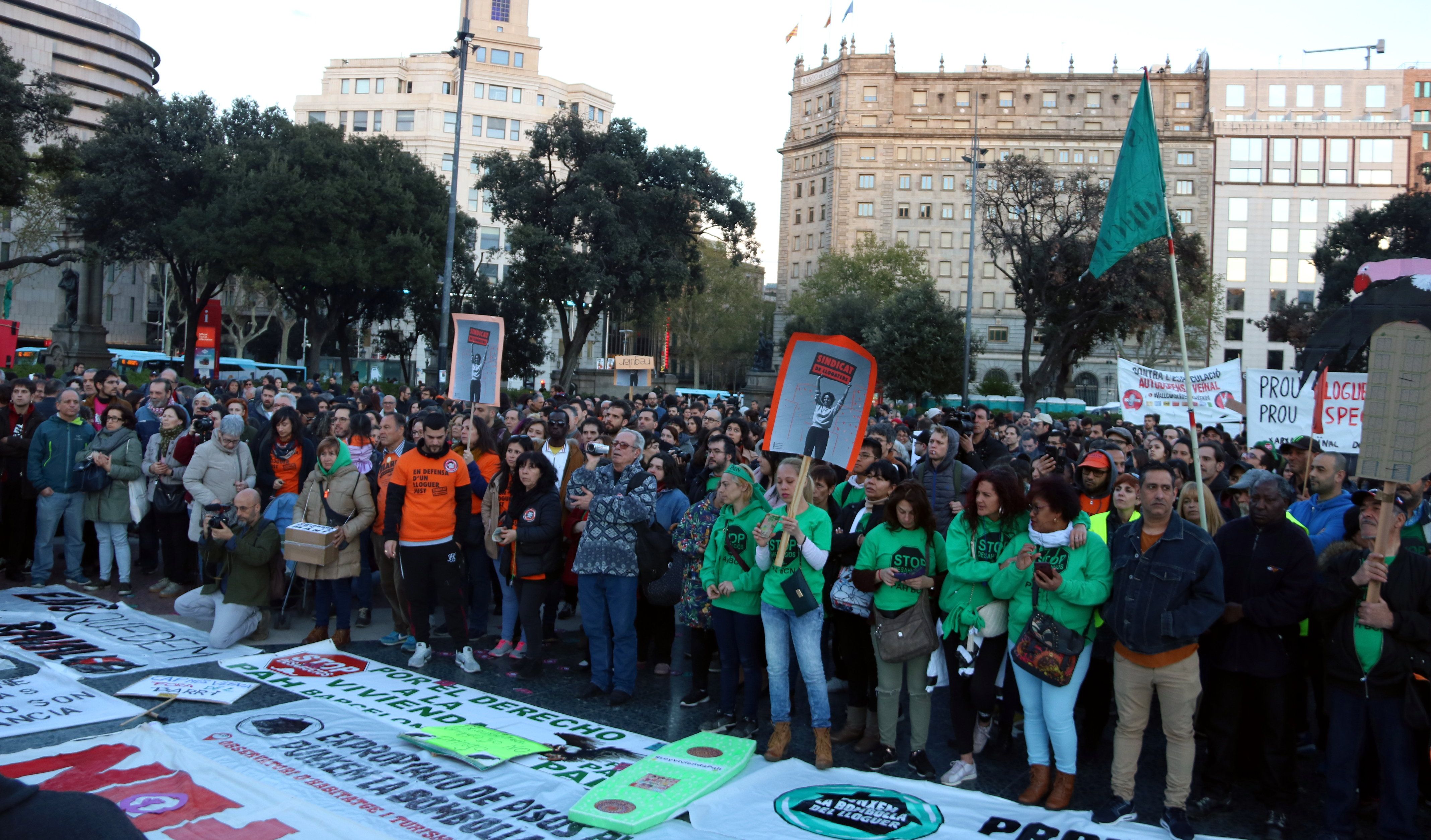 Imagen de archivo de una manifestació contra los alquileres abusivos a Barcelona | ACN Imagen de archivo de una manifestació contra los alquileres abusivos a Barcelona | ACN