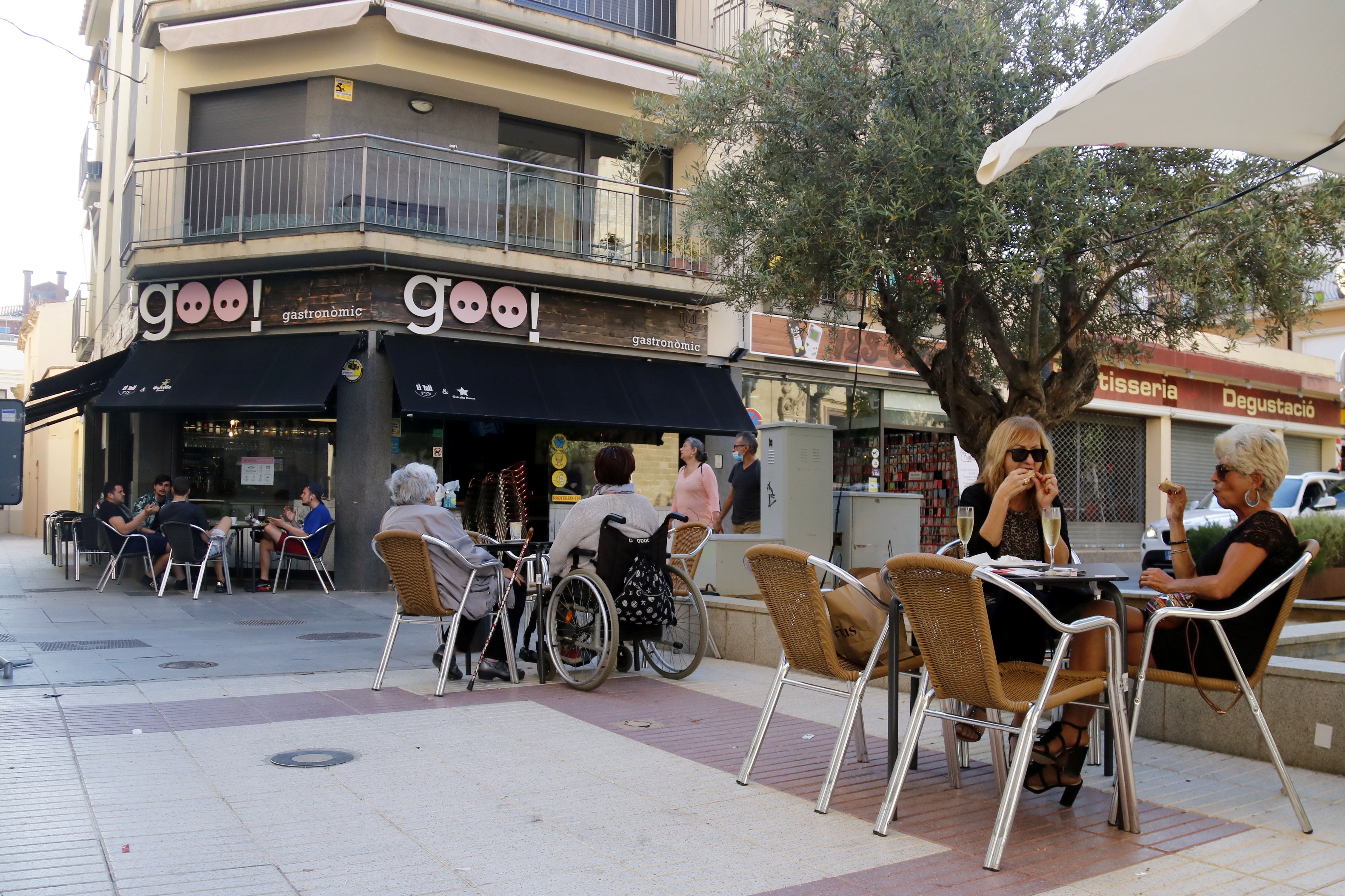 Donacions solidàries: famílies vulnerables, gent gran i sectors crítics Donacions solidàries: famílies vulnerables, gent gran i sectors crítics