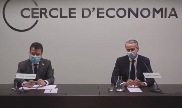 Aragonès i Faus durant la conferència del Cercle d'Economia 'Bases per a la recuperació econòmica. De la covid-19 a la Catalunya del 2030'