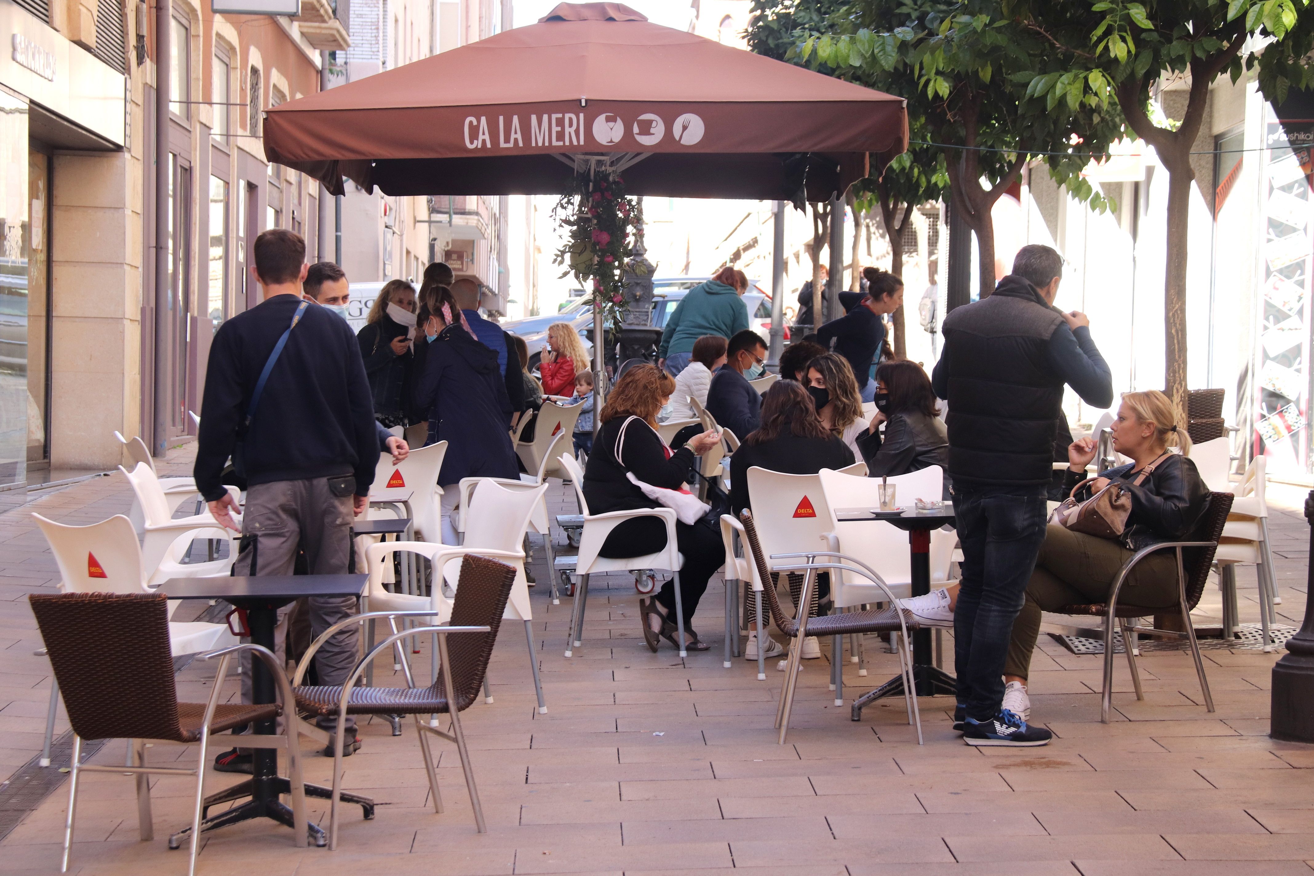 Una terrassa d'un bar del carrer August de Tarragona abans del tancament | ACN