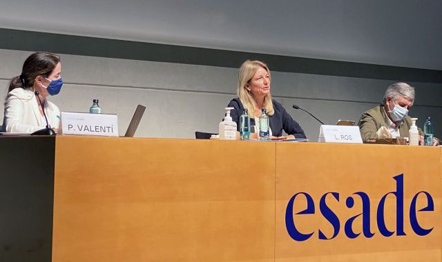 Laura Ros, directora general de Volkswagen a Espanya, durant la seva intervenció als Matins Esade | Cedida