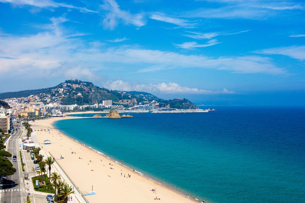En el despliegue del 5G, se incluyen ciudades cómo Higueras, Blandas o Lloret de Mar pero también municipios cómo Alp, Llers o Vírgenes | iStock En el despliegue del 5G, se incluyen ciudades cómo Higueras, Blandas o Lloret de Mar pero también municipios cómo Alp, Llers o Vírgenes | iStock
