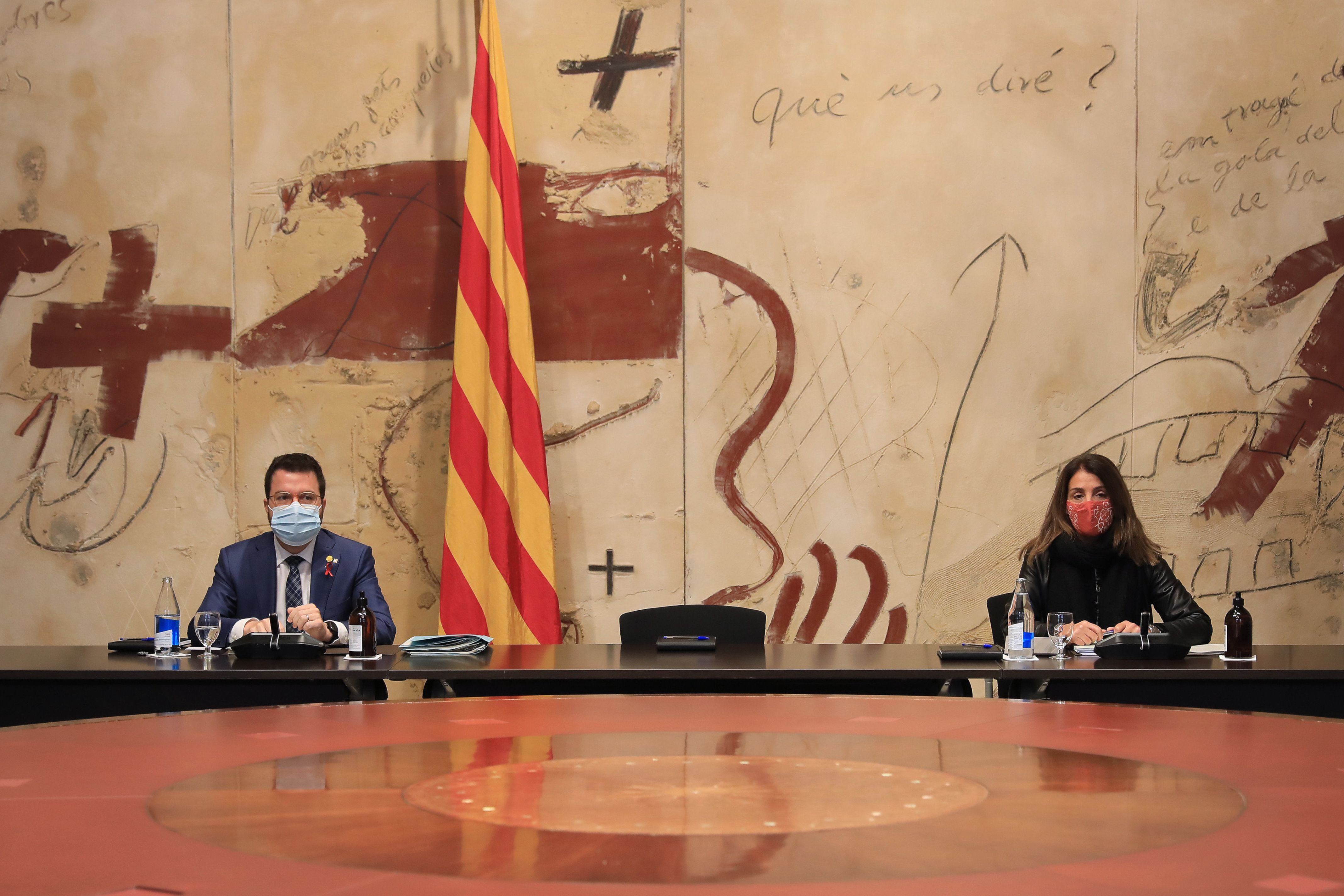 El vicepresident, Pere Aragonès, amb la consellera Meritxell Budó, durant el Consell Executiu | ACN El vicepresident, Pere Aragonès, amb la consellera Meritxell Budó, durant el Consell Executiu | ACN