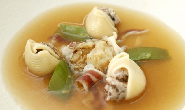 Sopa de galets de l'Hotel Claris | Cedida