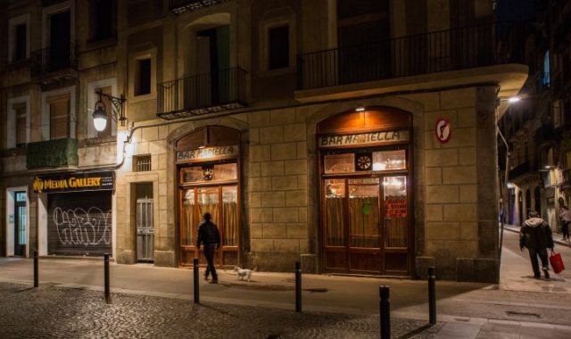 L'exterior del Bar Marsella de Barcelona