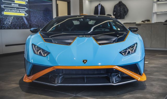 Lamborghini Huracán STO