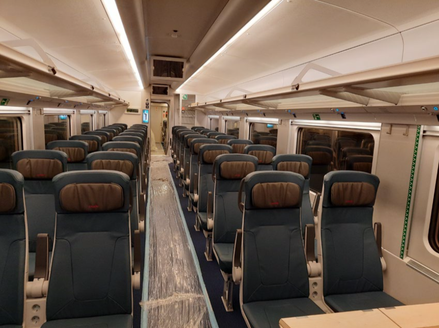 El interior de uno de los nuevos trenes de Renfe para Corredor Mediterráneo | Cedida El interior de uno de los nuevos trenes de Renfe para Corredor Mediterráneo | Cedida