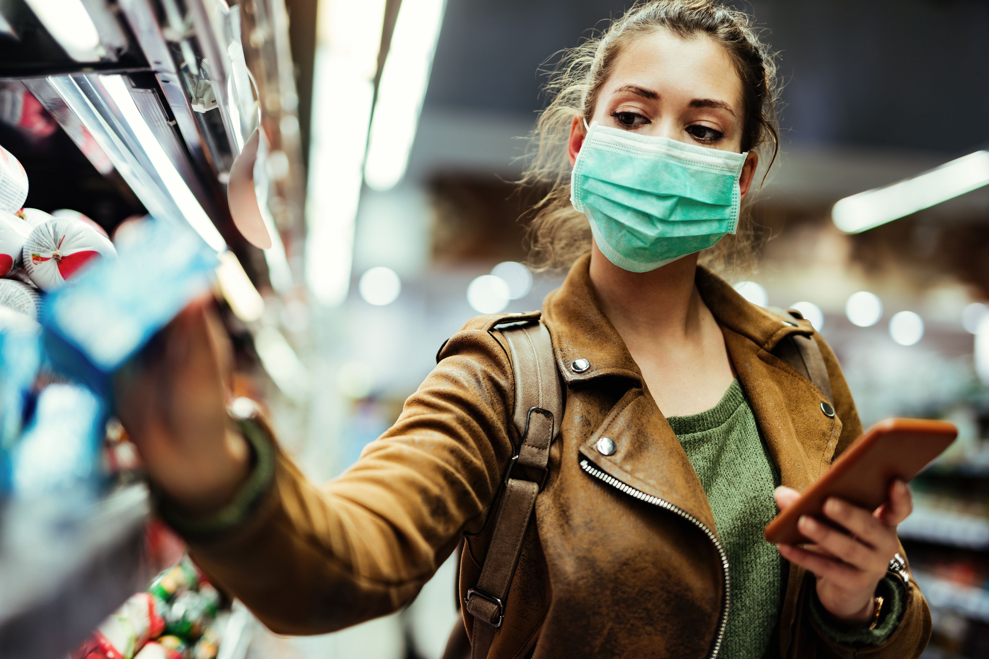 El dilema sobre els preus de les empreses d'alimentació i tèxtil | iStock