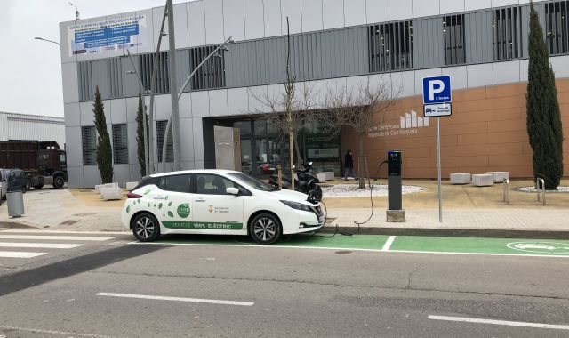 Carregadors de vehicles elèctrics al polígon Can Roqeuta de Sabadell Diputació de Barcelona Carregadors de vehicles elèctrics al polígon Can Roqeuta de Sabadell Diputació de Barcelona