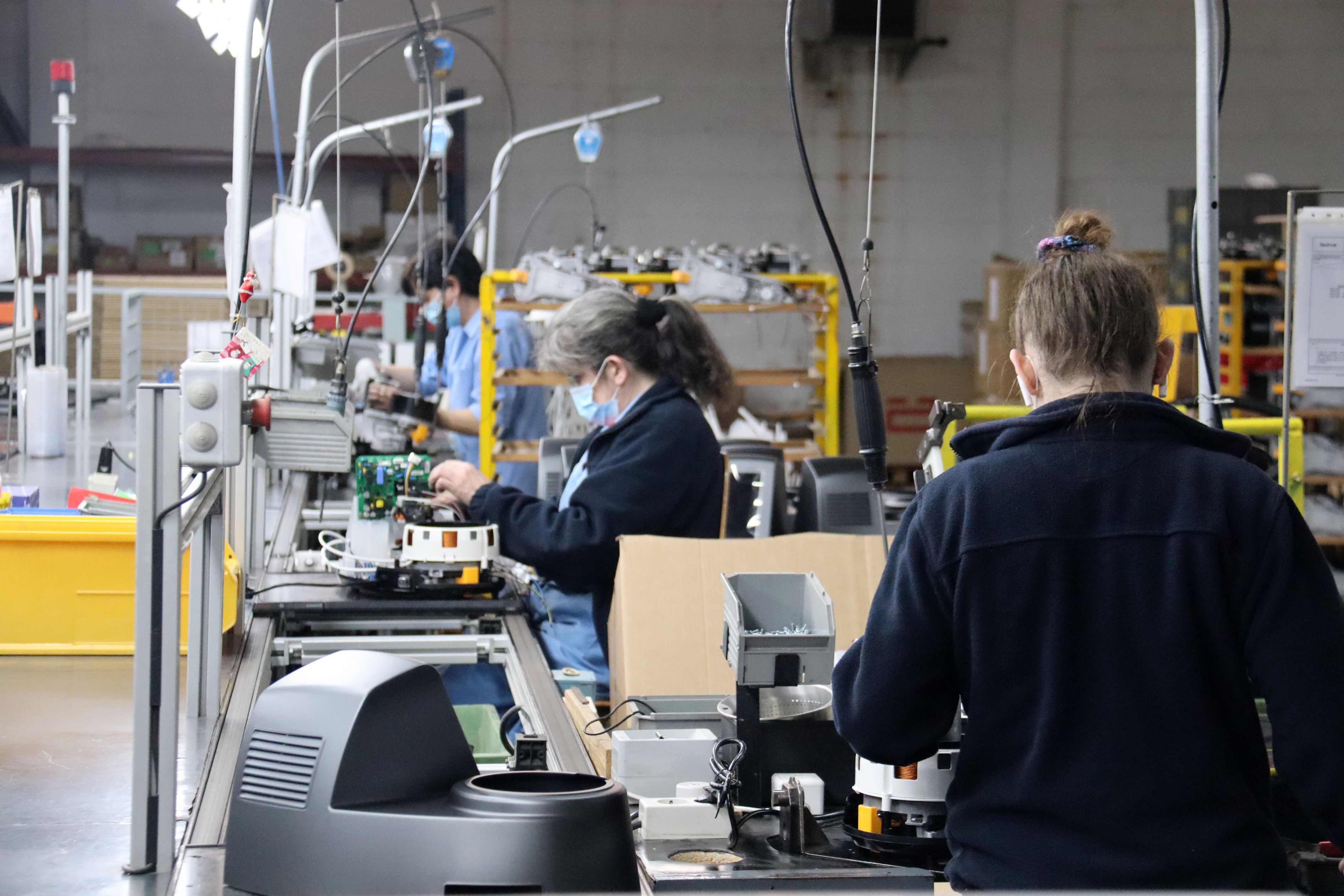 El sector manufactureer és un dels líders en creixement interanual post-pandèmia | ACN El sector manufactureer és un dels líders en creixement interanual post-pandèmia | ACN