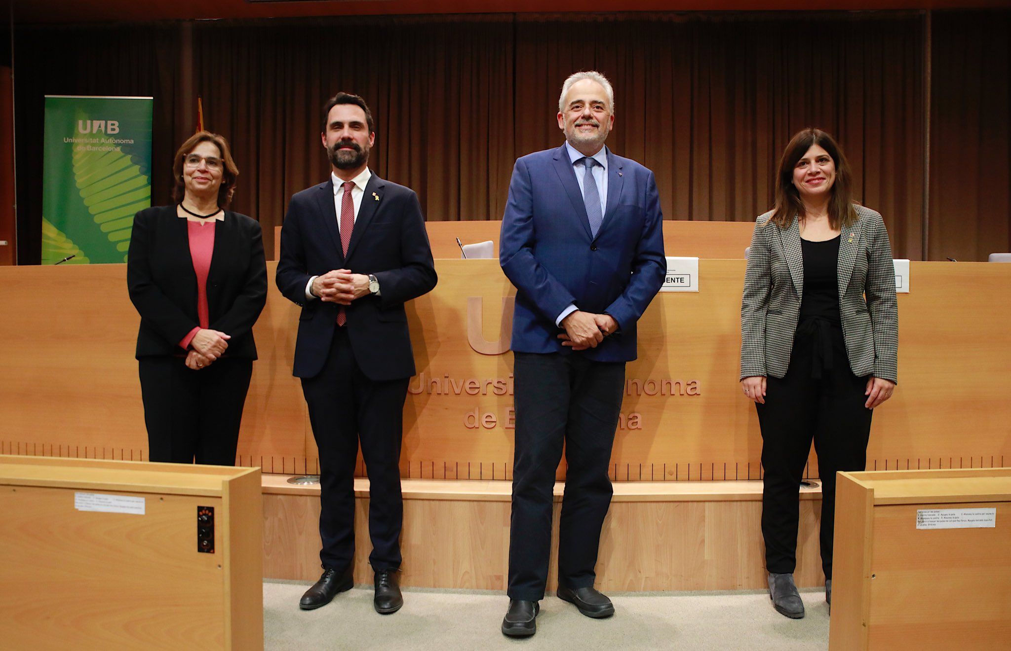Autoritats presenten l'associació de transferència tecnològica Tecnio | Cedida Autoritats presenten l'associació de transferència tecnològica Tecnio | Cedida