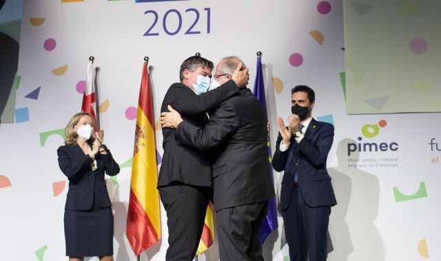 Antoni Cañete juntament amb el seu predecessor i actual president de la Fundació Pimec, Josep Gonzàlez | EP